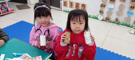 Mẹo thực tế và lưu ý khi làm đồ thủ công cùng trẻ