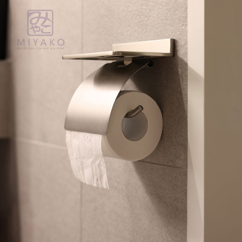 Giấy vệ sinh có lõi phù hợp với hầu hết hộp đựng trên thị trường