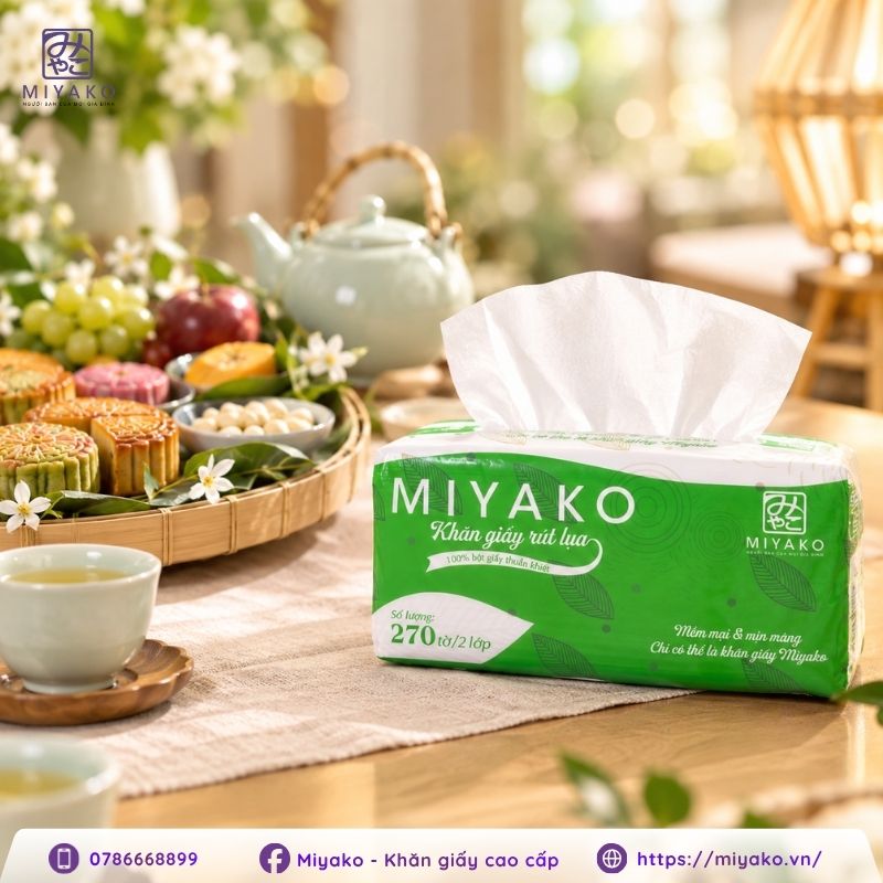 khăn giấy rút lụa miyako trên bàn tiệc trung thu